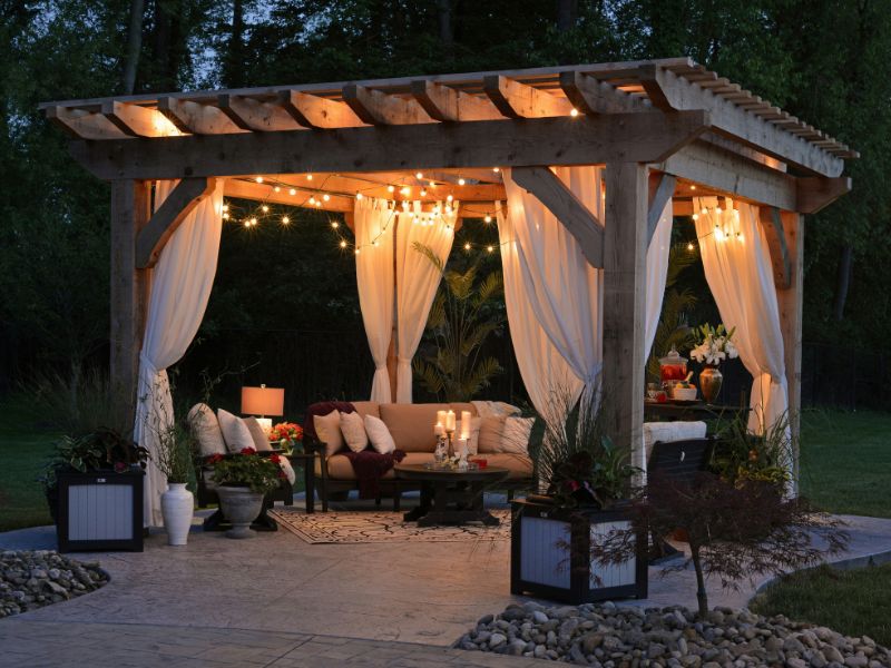 stringlights smart home in the patio